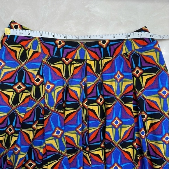 LuLaRoe Madison Skater Skirt with Pockets Retro Small - Picture 5 of 11